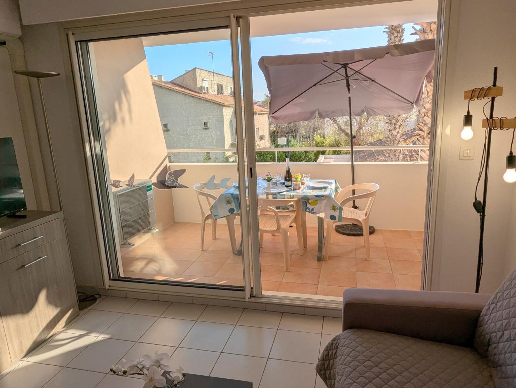 Sol-Y-Days Mayflower, Appartements Climatises Residence Avec Piscine Proche Centre Le Grau-du-Roi Bagian luar foto